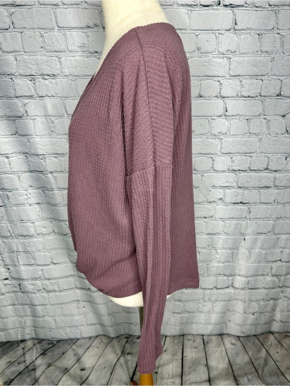 Wild Fable Womens M Mauve Waffle Knit Button Front Knot Hem Long Sleeve Top - Picture 4 of 7